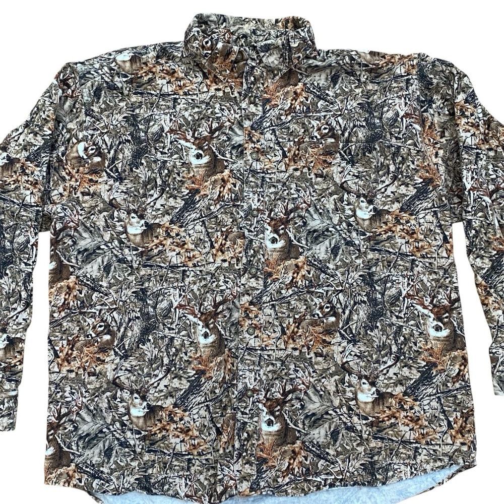Vintage Gallop Forest Camo Deer Men’s Hunting Button Up Shirt